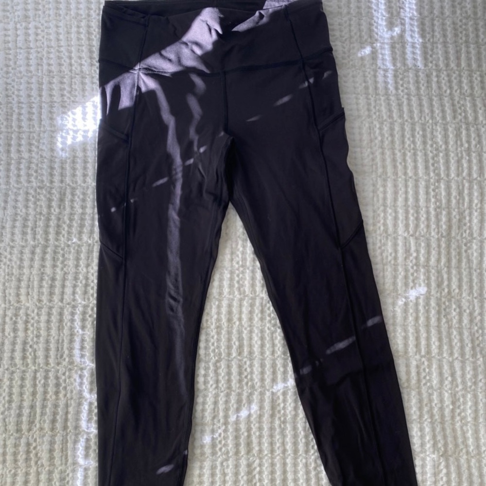 Lululemon black leggings size 8